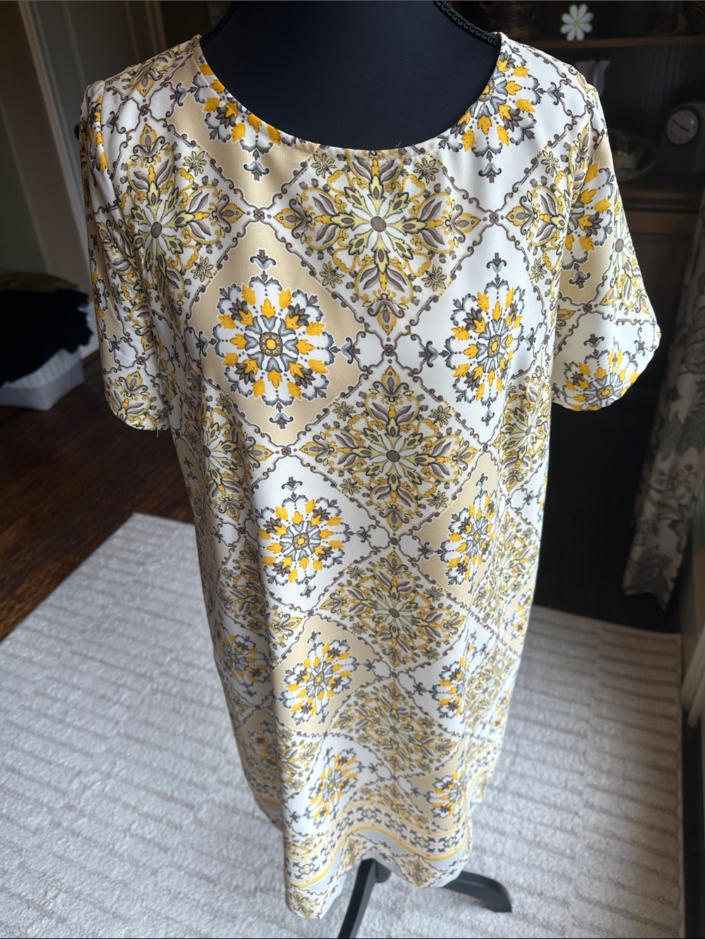 Lulu's Dandy Lion Yellow and Cream Print shift Dress